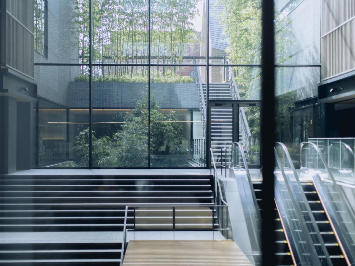 京都千酒店 外观 照片 Interior of the Sainsbury Centre for Visual Arts