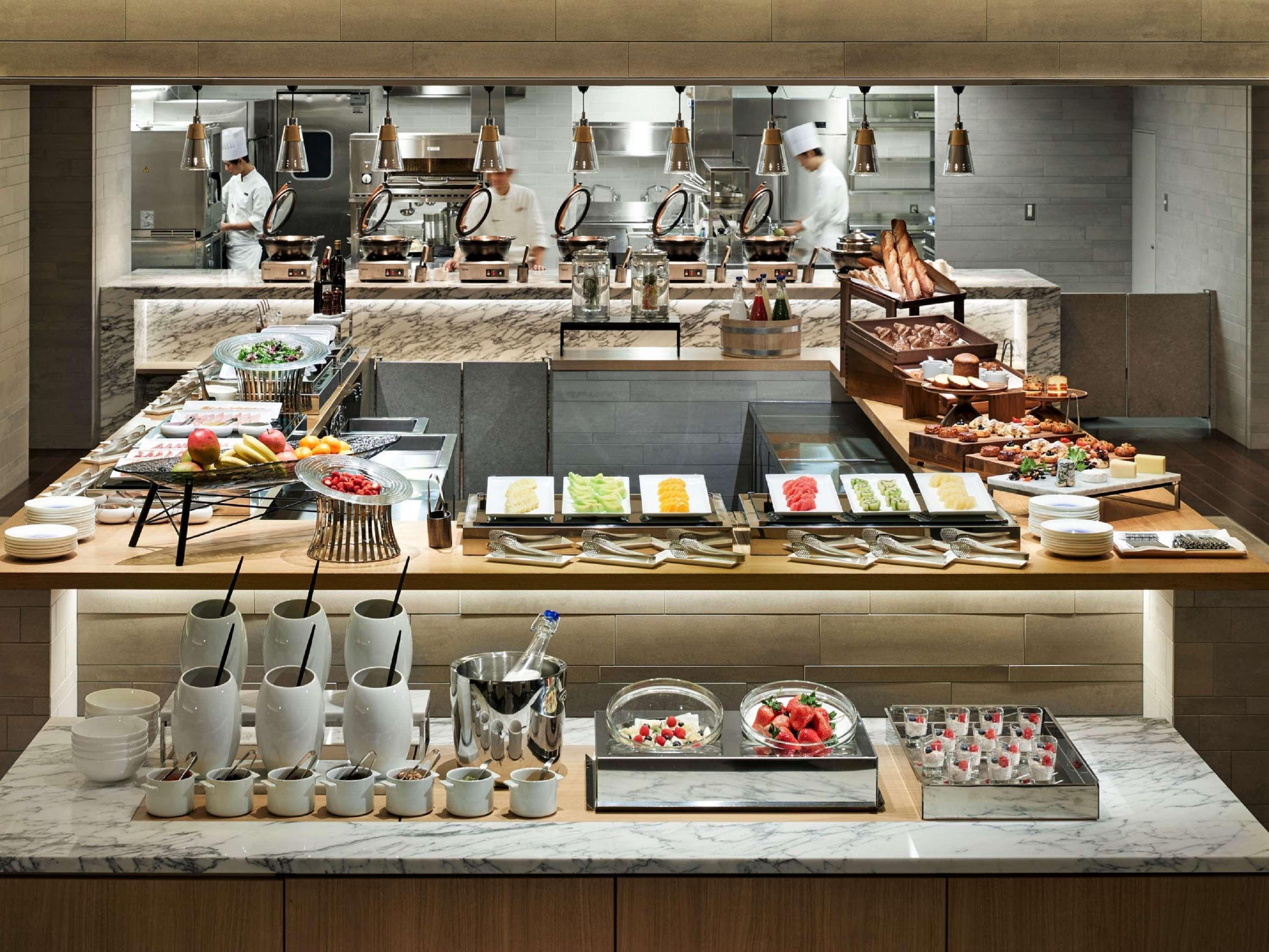 京都千酒店 外观 照片 A buffet at a restaurant